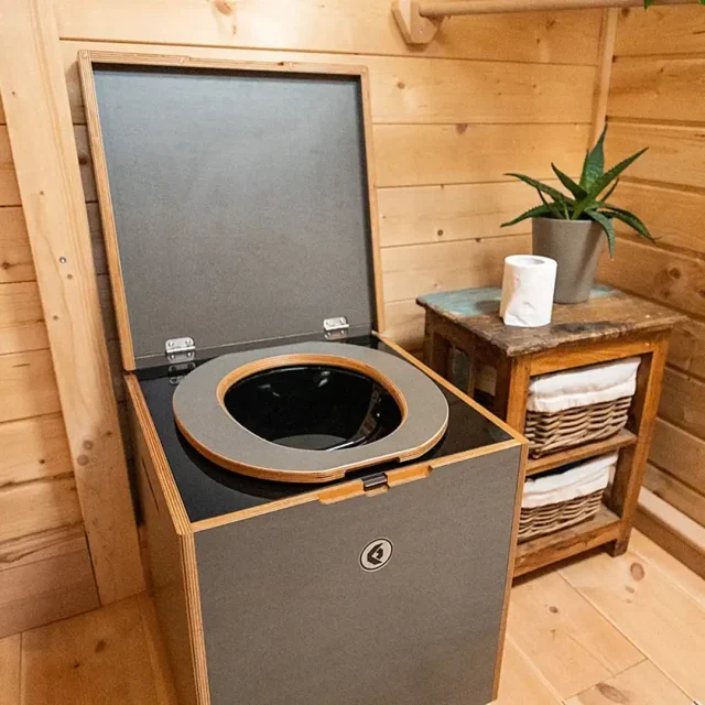 Fancyloo-Kildwick_Trenntoilette